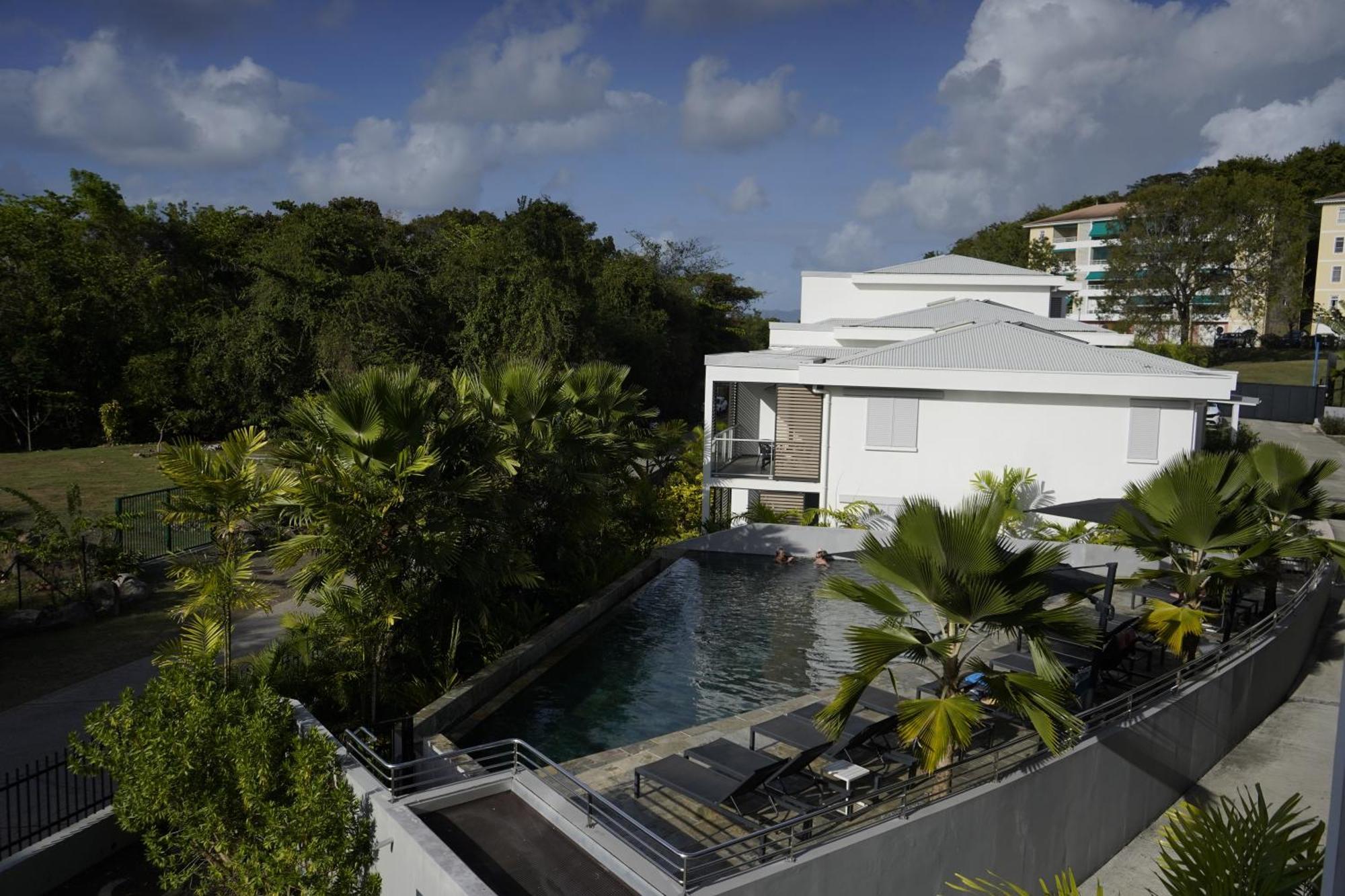 Le Domaine De L'Anse Mitan Aparthotel Ле Троа-Илет Екстериор снимка